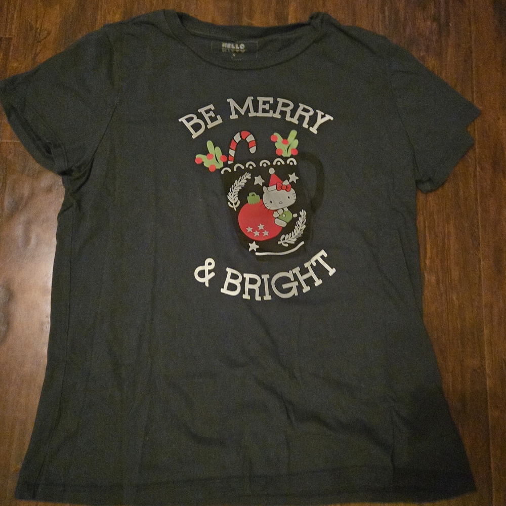 Unique Vintage Size XL Hello Kitty Christmas Tee